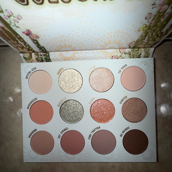 Colourpop “Wild Nothing” Eyeshadow Palette - Picture 3 of 3